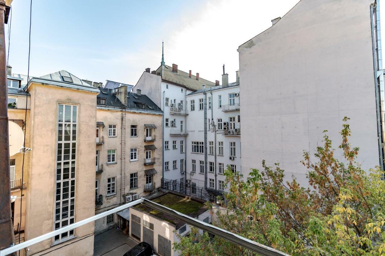 לבוב Inshiapartments On Liberty Avenue 2 מראה חיצוני תמונה