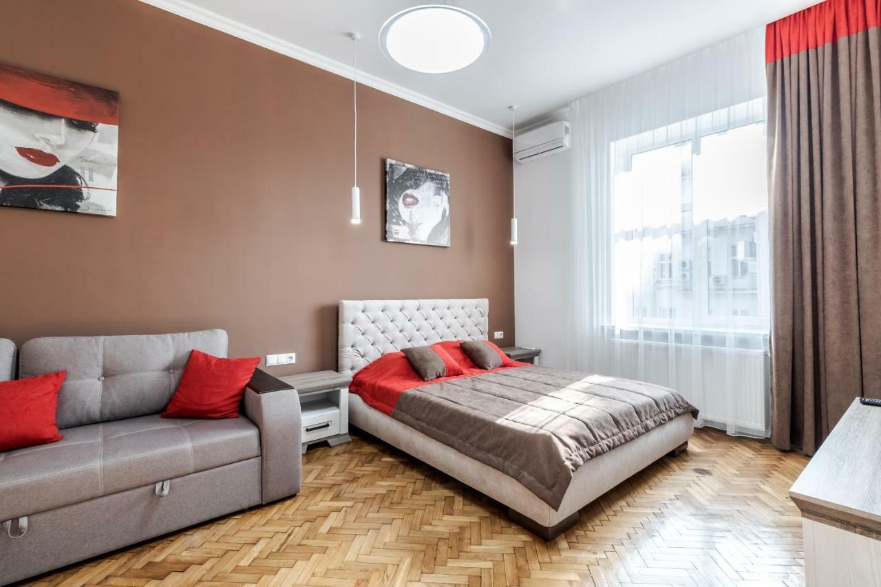לבוב Inshiapartments On Liberty Avenue 2 מראה חיצוני תמונה