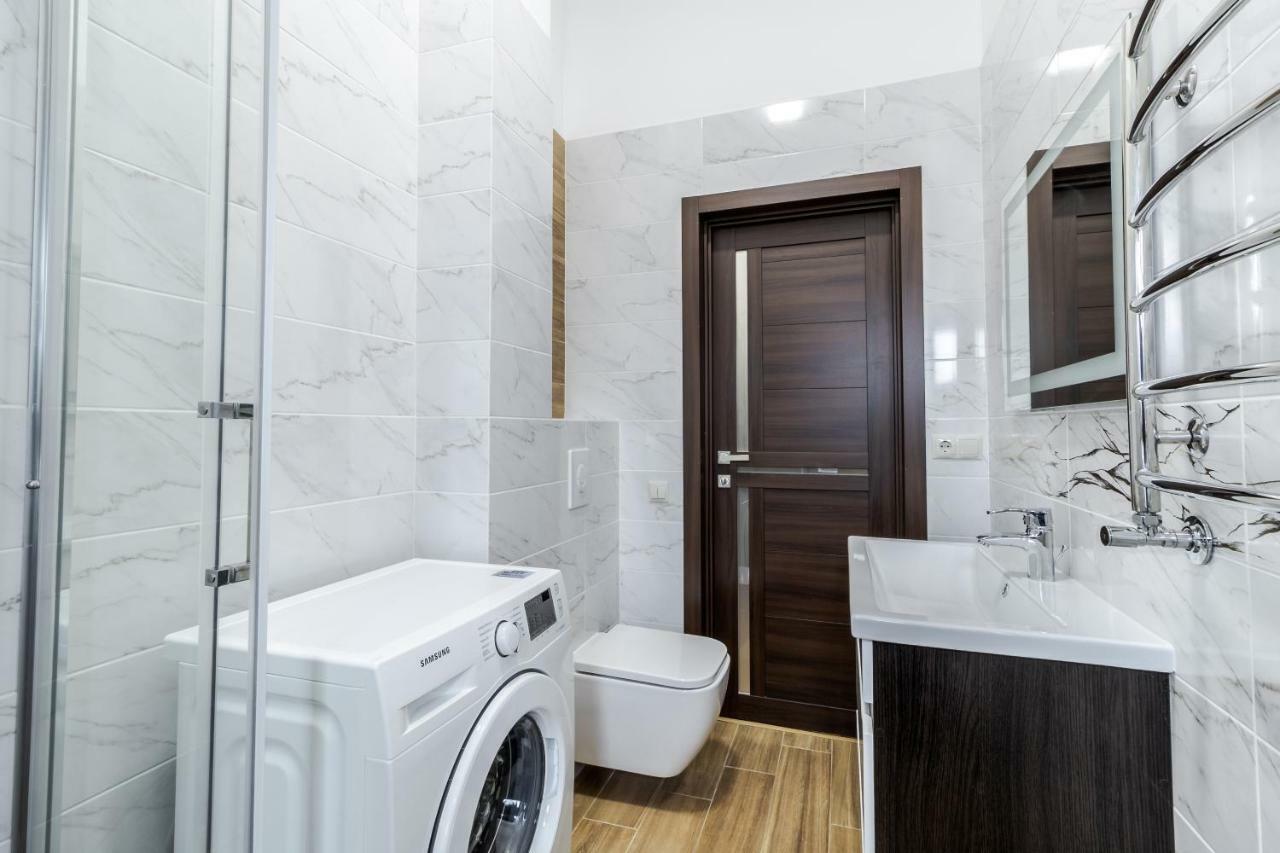 לבוב Inshiapartments On Liberty Avenue 2 מראה חיצוני תמונה