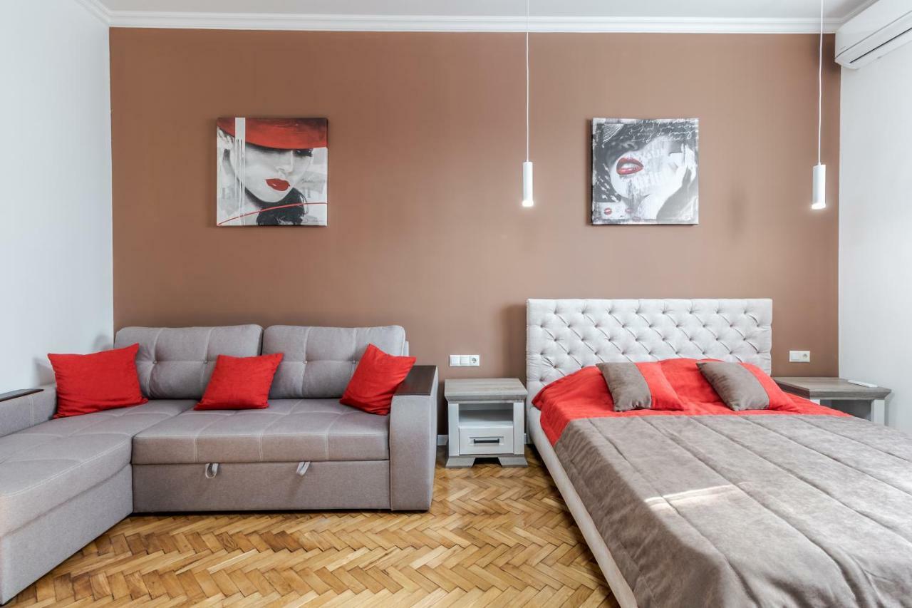 לבוב Inshiapartments On Liberty Avenue 2 מראה חיצוני תמונה