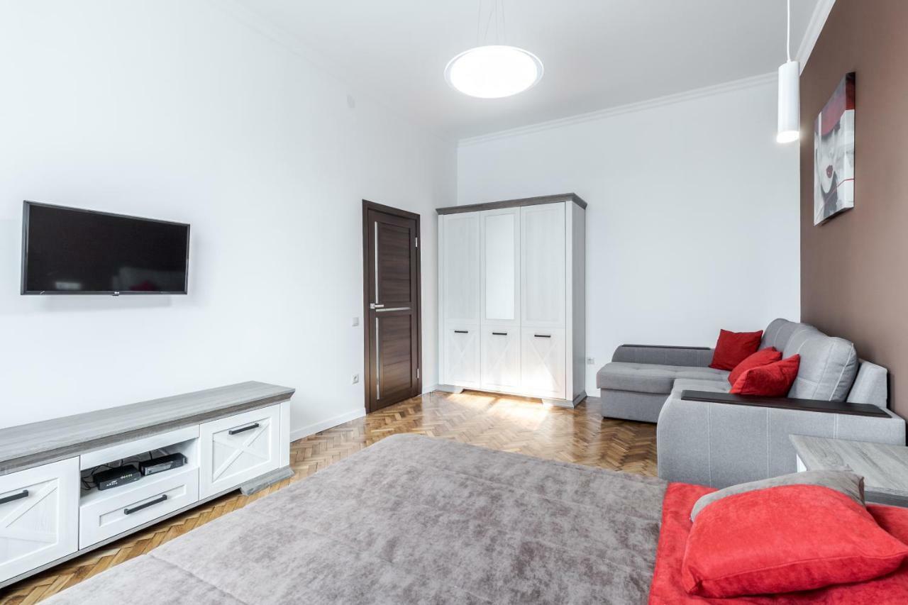 לבוב Inshiapartments On Liberty Avenue 2 מראה חיצוני תמונה