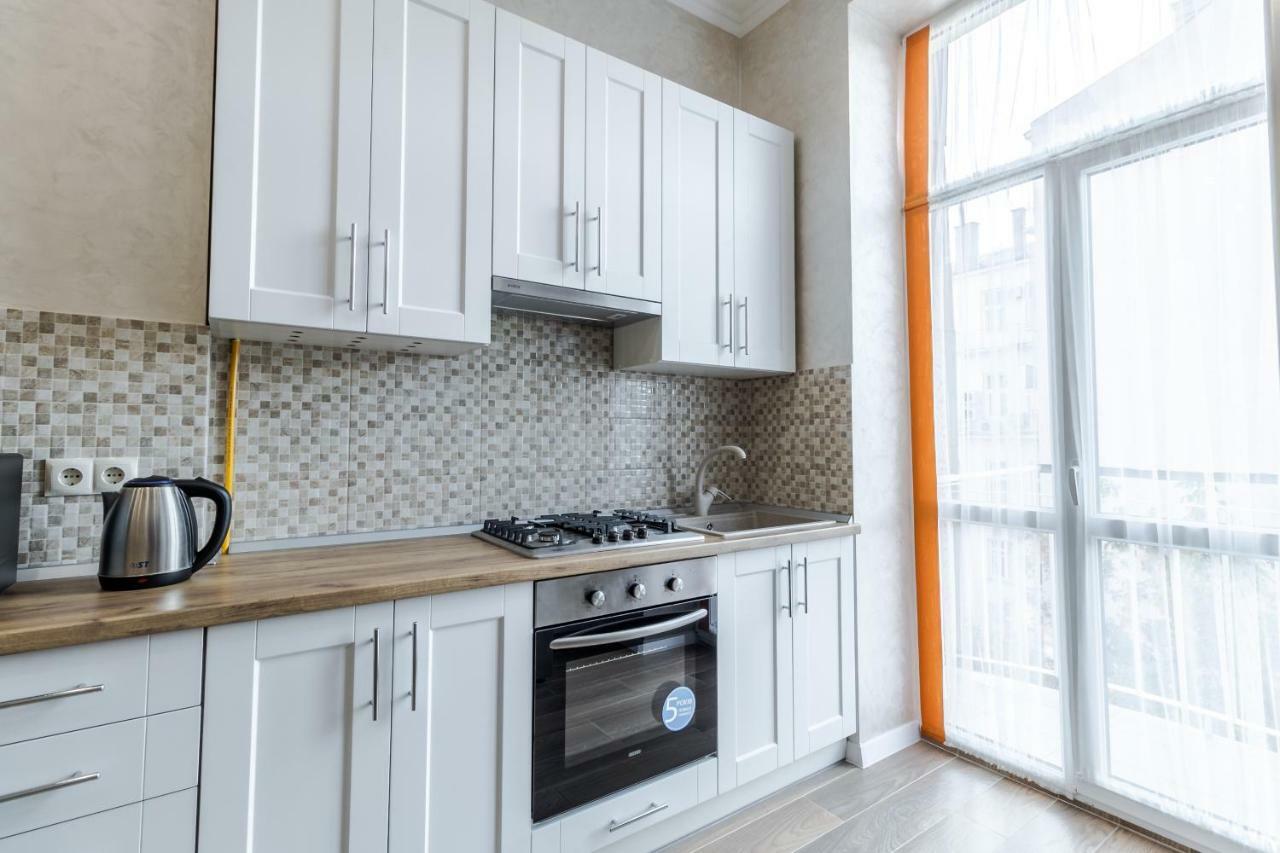 לבוב Inshiapartments On Liberty Avenue 2 מראה חיצוני תמונה